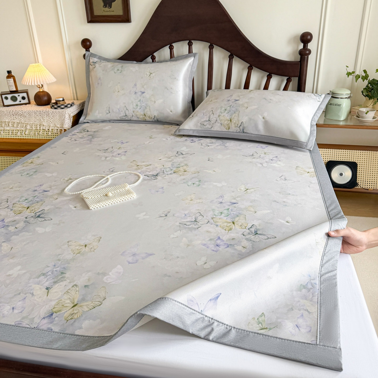 91家纺网 家纺一手货源 找家纺 倾慕家纺 2026新款A类数码印花冰泉丝凉席 蝴蝶之舞绿