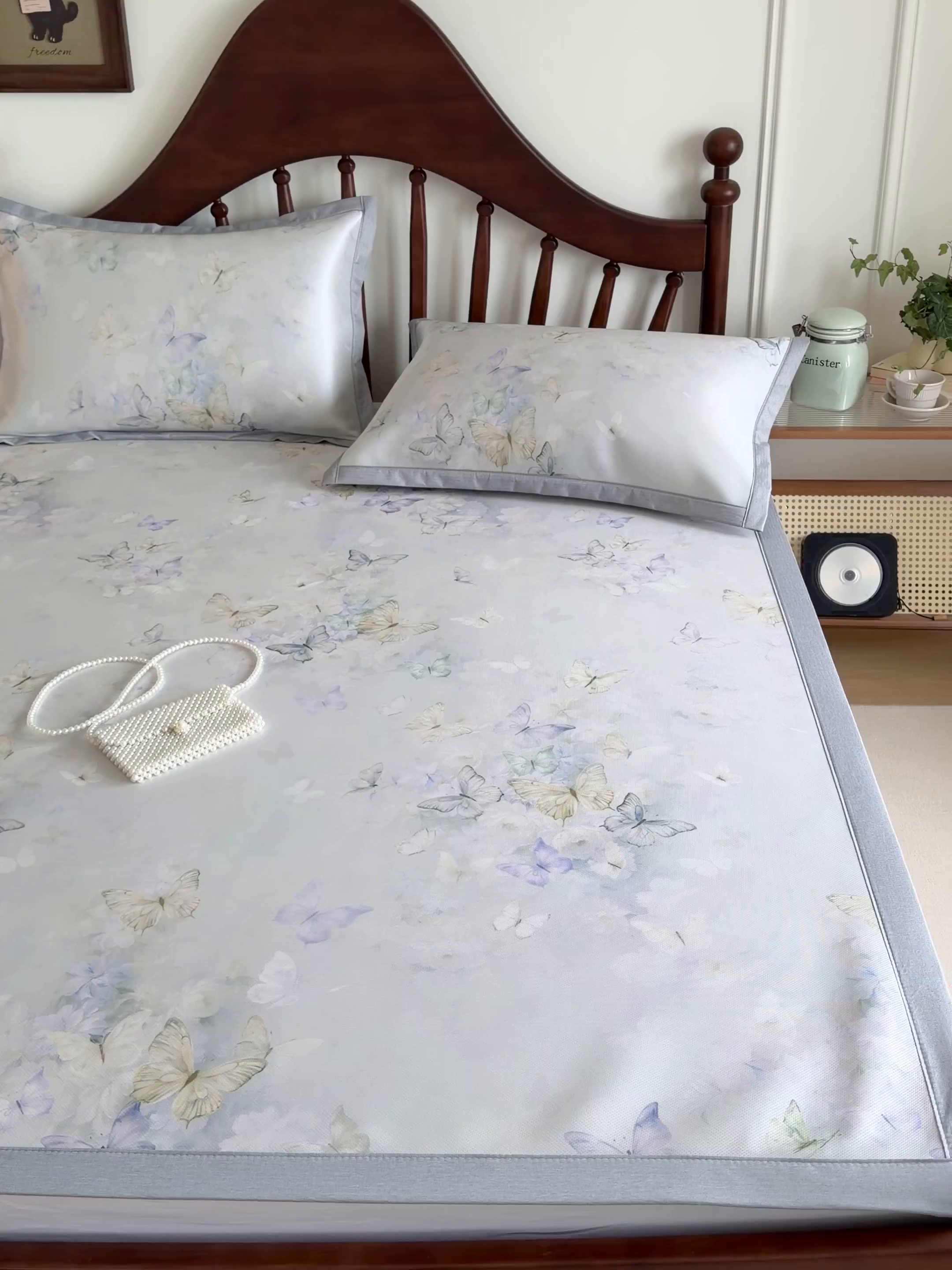 91家纺网 家纺一手货源 找家纺 倾慕家纺 2026新款A类数码印花冰泉丝凉席 蝴蝶之舞绿