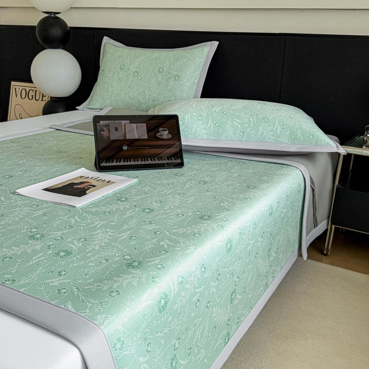 91家纺网 家纺一手货源 找家纺 倾慕家纺 2026新款PE50提花凉感冰丝凉席 花星点点绿