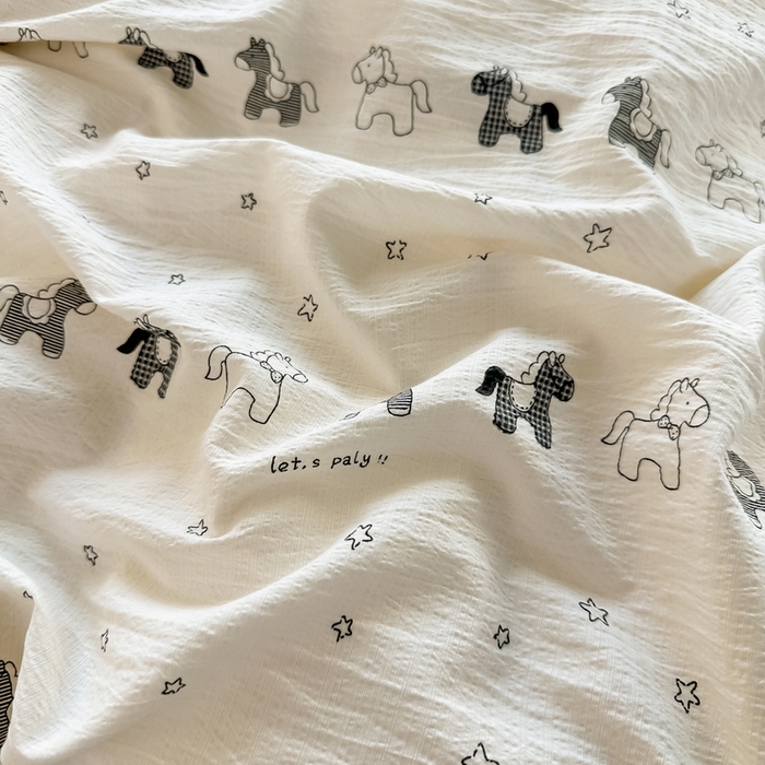 91家纺网 家纺一手货源 找家纺 侯先生家纺新款直播爆款云感双层纱皱皱纱四件套小清新水洗棉床笠 星眠小马