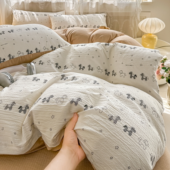 91家纺网 家纺一手货源 找家纺 侯先生家纺新款直播爆款云感双层纱皱皱纱四件套小清新水洗棉床笠 星眠小马