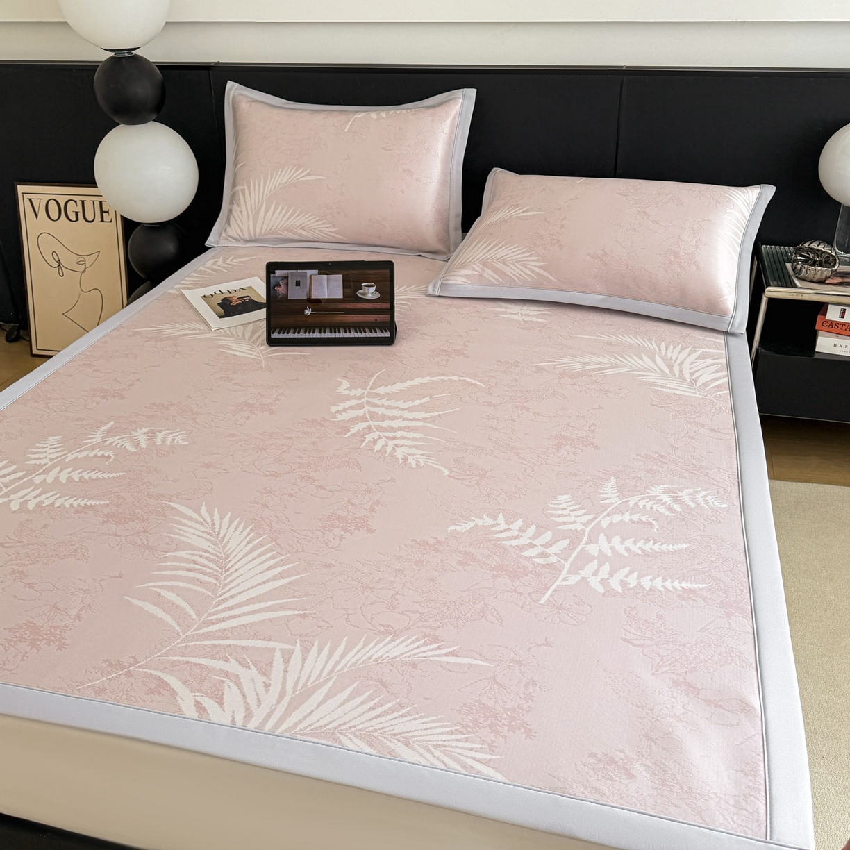 91家纺网 家纺一手货源 找家纺 倾慕家纺 2026新款PE50提花凉感冰丝凉席 叶繁粉