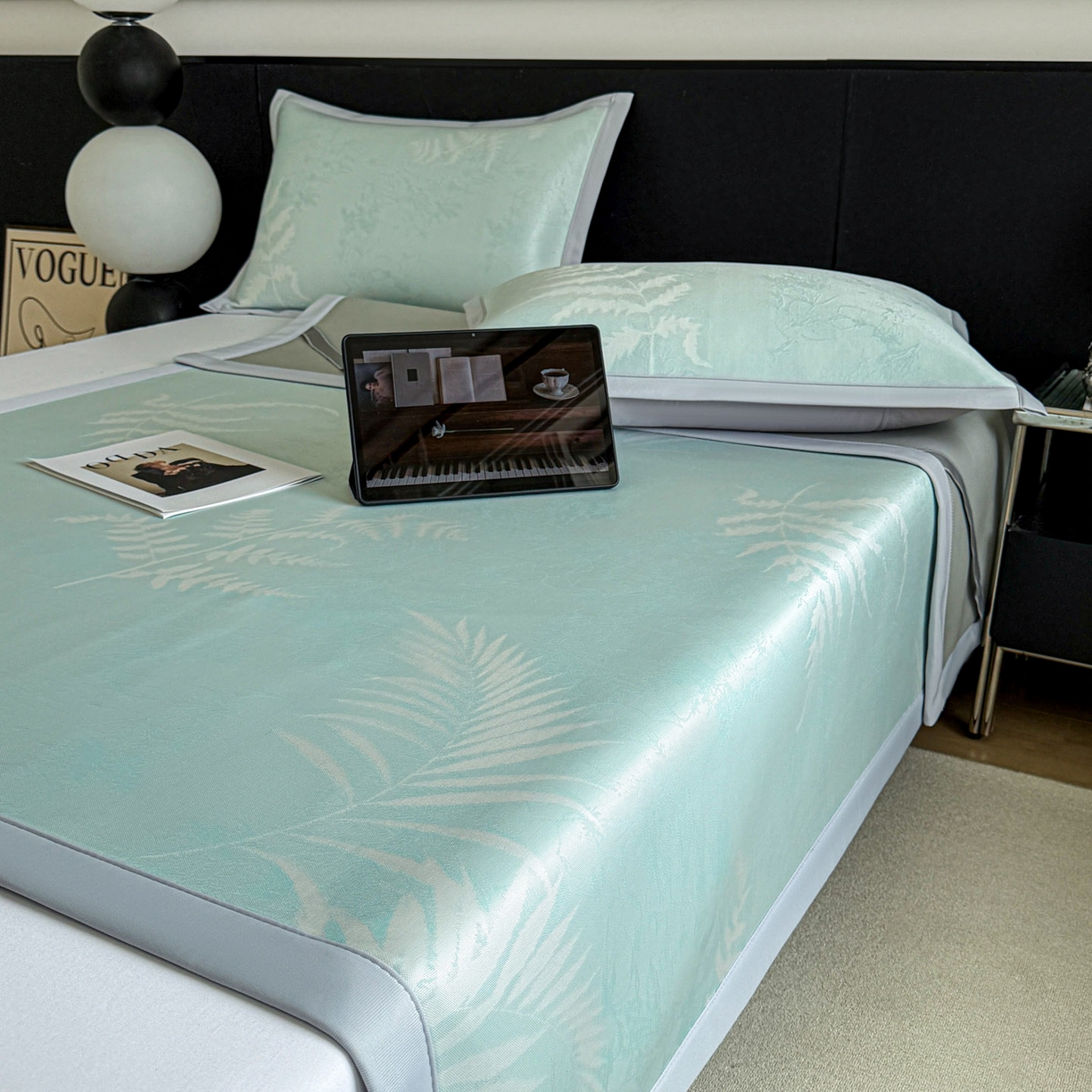 91家纺网 家纺一手货源 找家纺 倾慕家纺 2026新款PE50提花凉感冰丝凉席 叶繁绿