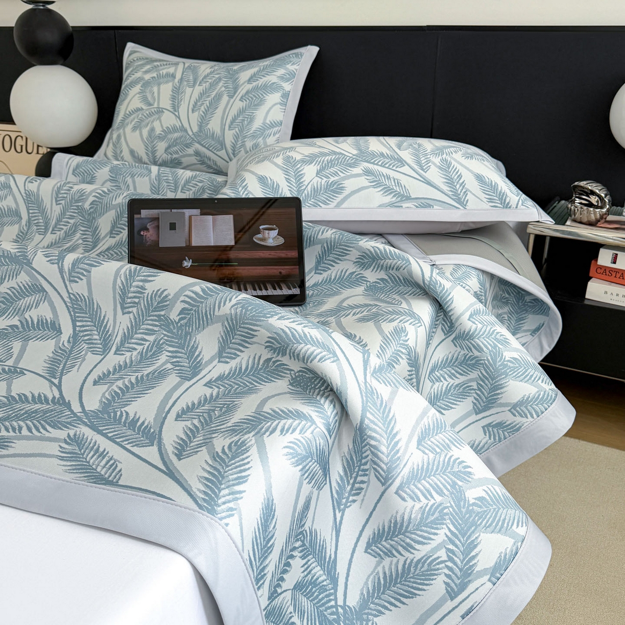 91家纺网 家纺一手货源 找家纺 倾慕家纺 2026新款PE50提花凉感冰丝凉席 针叶蓝