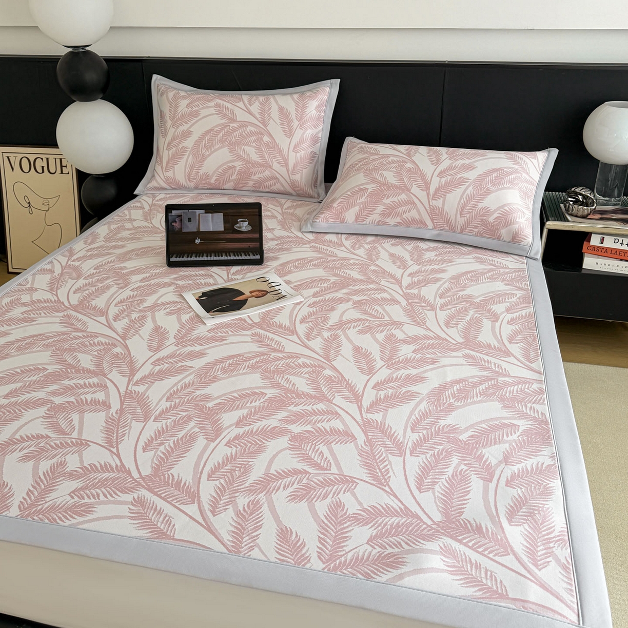 91家纺网 家纺一手货源 找家纺 倾慕家纺 2026新款PE50提花凉感冰丝凉席 针叶粉