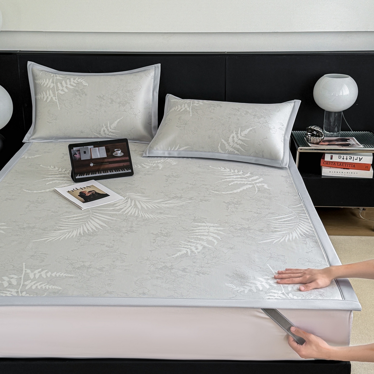 91家纺网 家纺一手货源 找家纺 倾慕家纺 2026新款PE50提花凉感冰丝凉席 叶繁灰