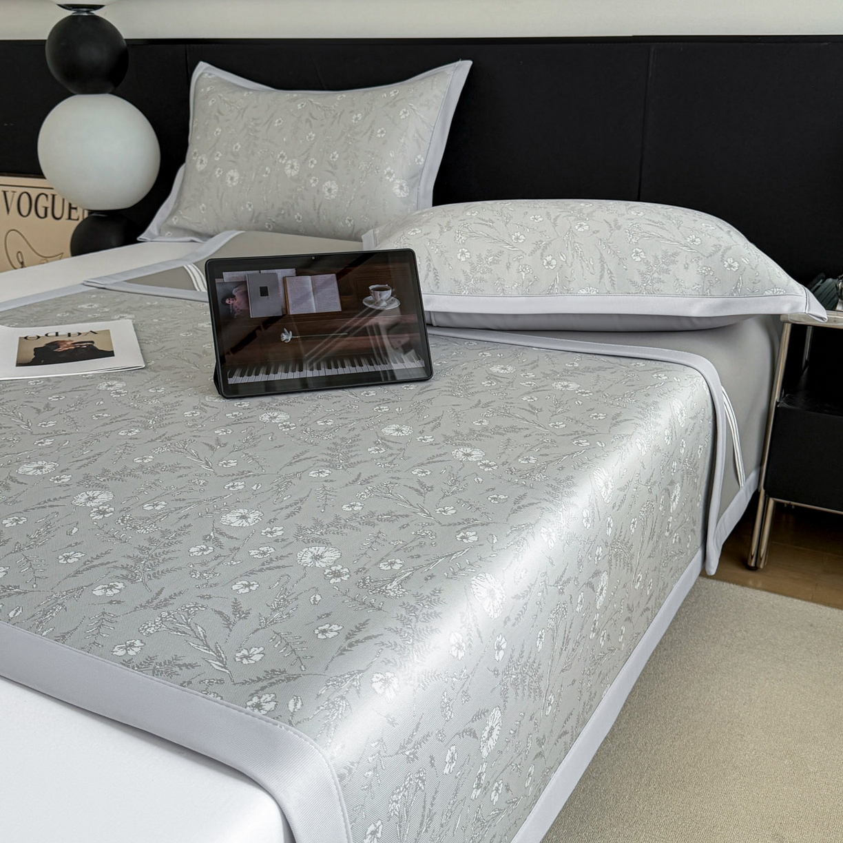 91家纺网 家纺一手货源 找家纺 倾慕家纺 2026新款PE50提花凉感冰丝凉席 花星点点灰