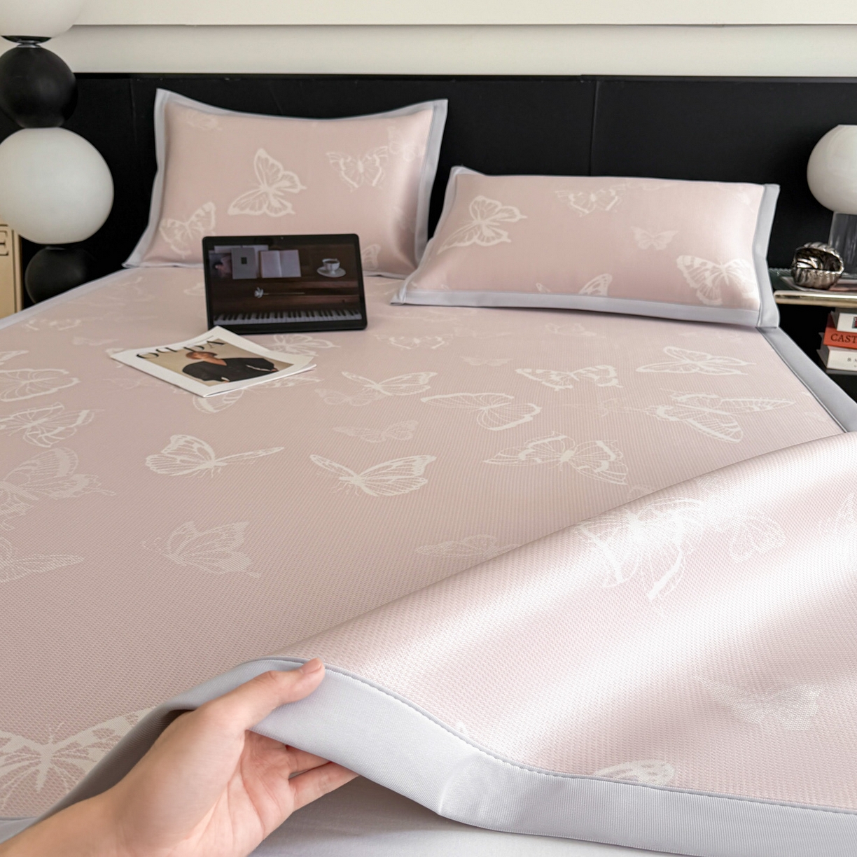 91家纺网 家纺一手货源 找家纺 倾慕家纺 2026新款PE50提花凉感冰丝凉席 简蝶粉