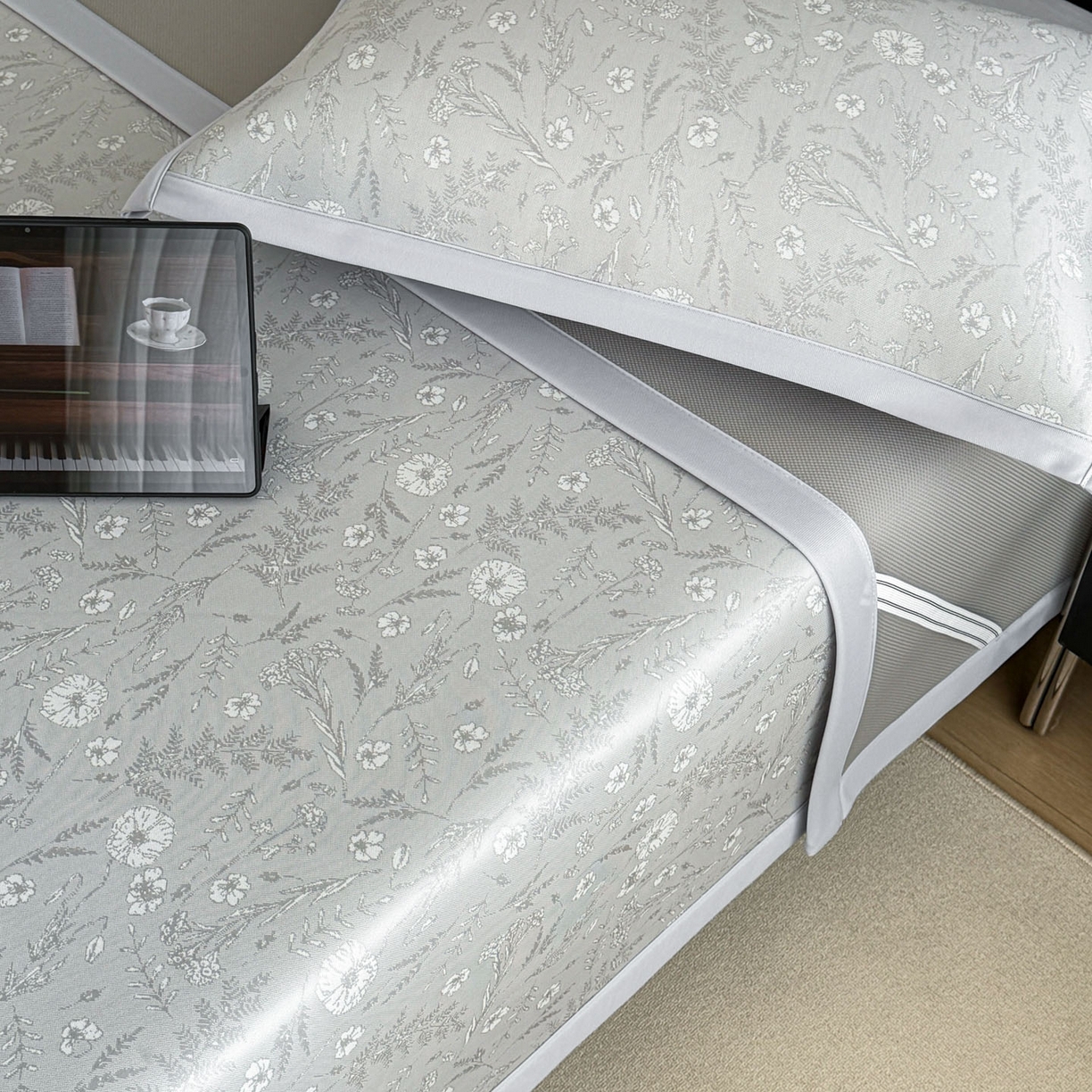 91家纺网 家纺一手货源 找家纺 倾慕家纺 2026新款PE50提花凉感冰丝凉席 花星点点灰