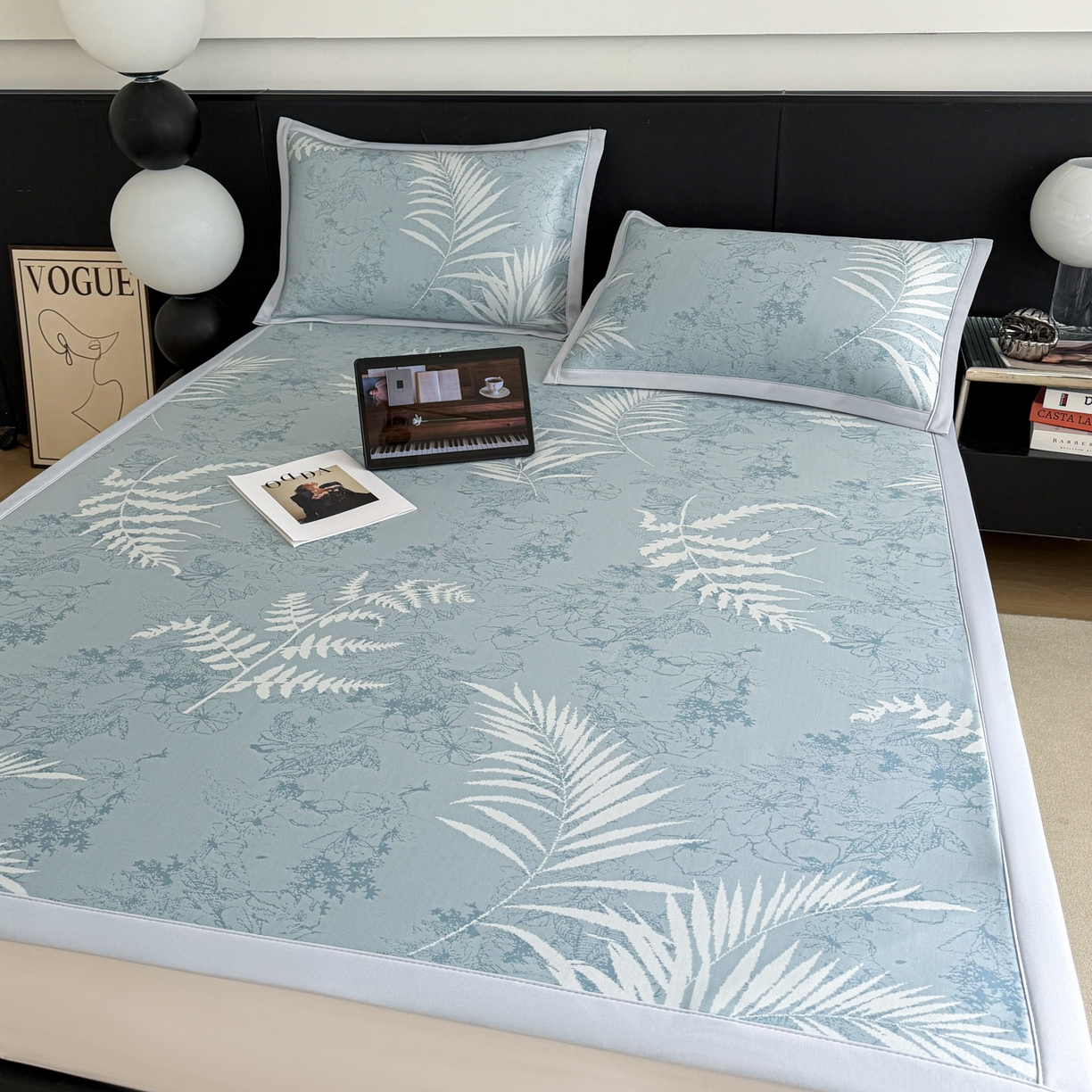 91家纺网 家纺一手货源 找家纺 倾慕家纺 2026新款PE50提花凉感冰丝凉席 叶繁蓝