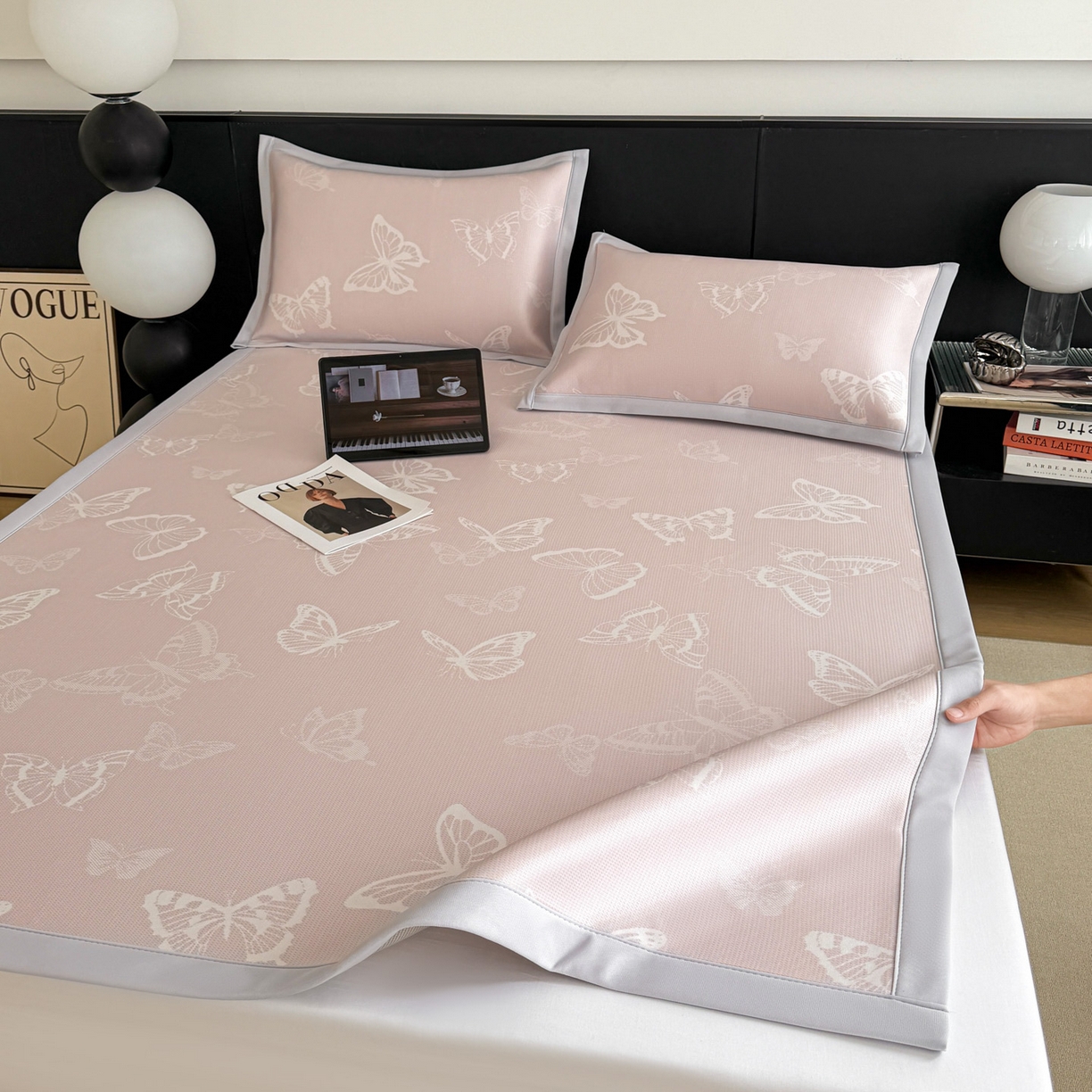 91家纺网 家纺一手货源 找家纺 倾慕家纺 2026新款PE50提花凉感冰丝凉席 简蝶粉