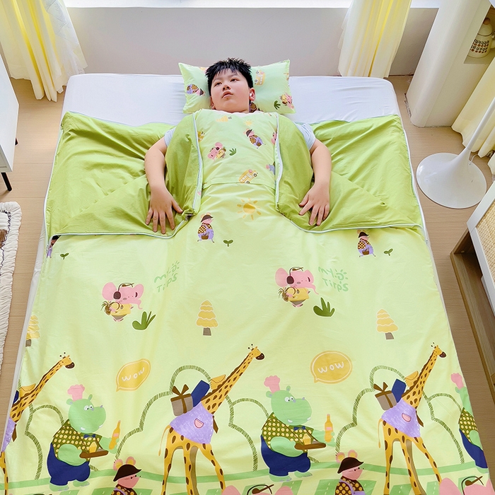 91家纺网 家纺一手货源 找家纺 萌朵防踢被 2025新款纯棉儿童防踢被儿童睡袋（大豆被芯） 长颈鹿