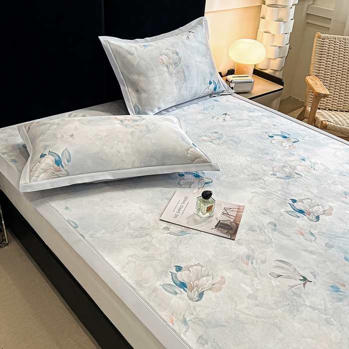 91家纺网 家纺一手货源 找家纺 倾慕家纺 2026新款A类数码印花冰泉丝凉席 玉兰雅韵蓝