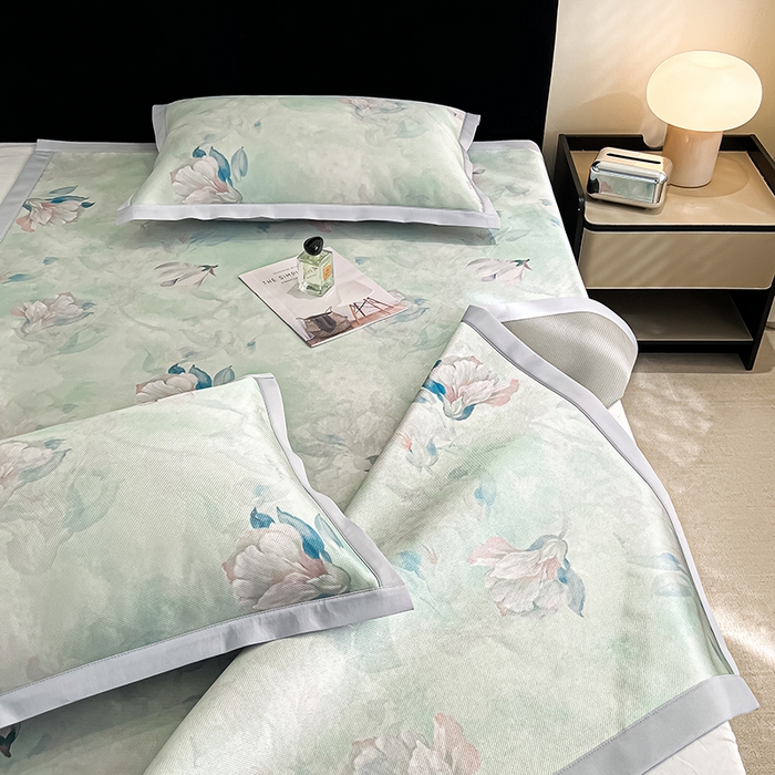 91家纺网 家纺一手货源 找家纺 倾慕家纺 2026新款A类数码印花冰泉丝凉席 玉兰雅韵青