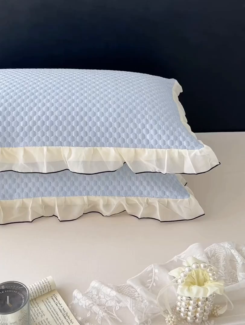 91家纺网 家纺一手货源 找家纺 梦舒羽 2026新款A类凉感冰豆豆凉席花边枕套宿舍一只装枕头套一对枕芯套 凉豆豆-宝石蓝