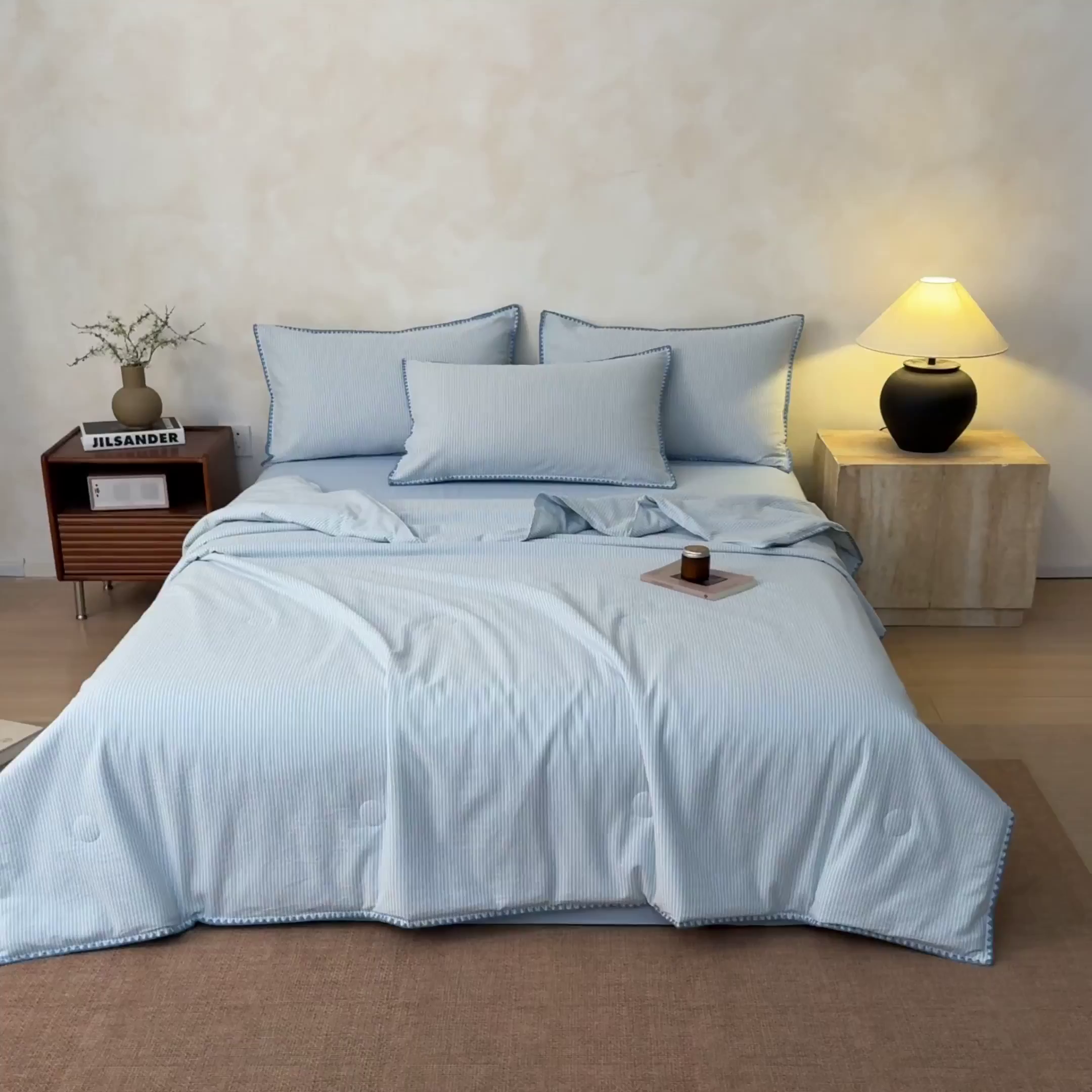 91家纺网 家纺一手货源 找家纺 如一 2026新款全棉色织水洗棉条纹三角针夏被四件套 海岸蓝