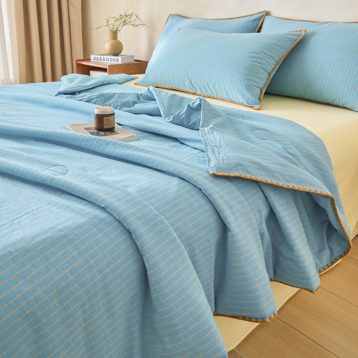 91家纺网 家纺一手货源 找家纺 如一 2026新款全棉色织水洗棉条纹三角针夏被四件套 晴空橙