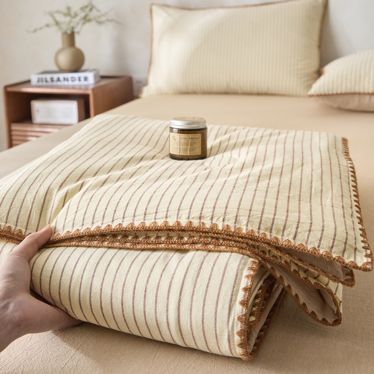 91家纺网 家纺一手货源 找家纺 如一 2026新款全棉色织水洗棉条纹三角针夏被四件套 晴空黄