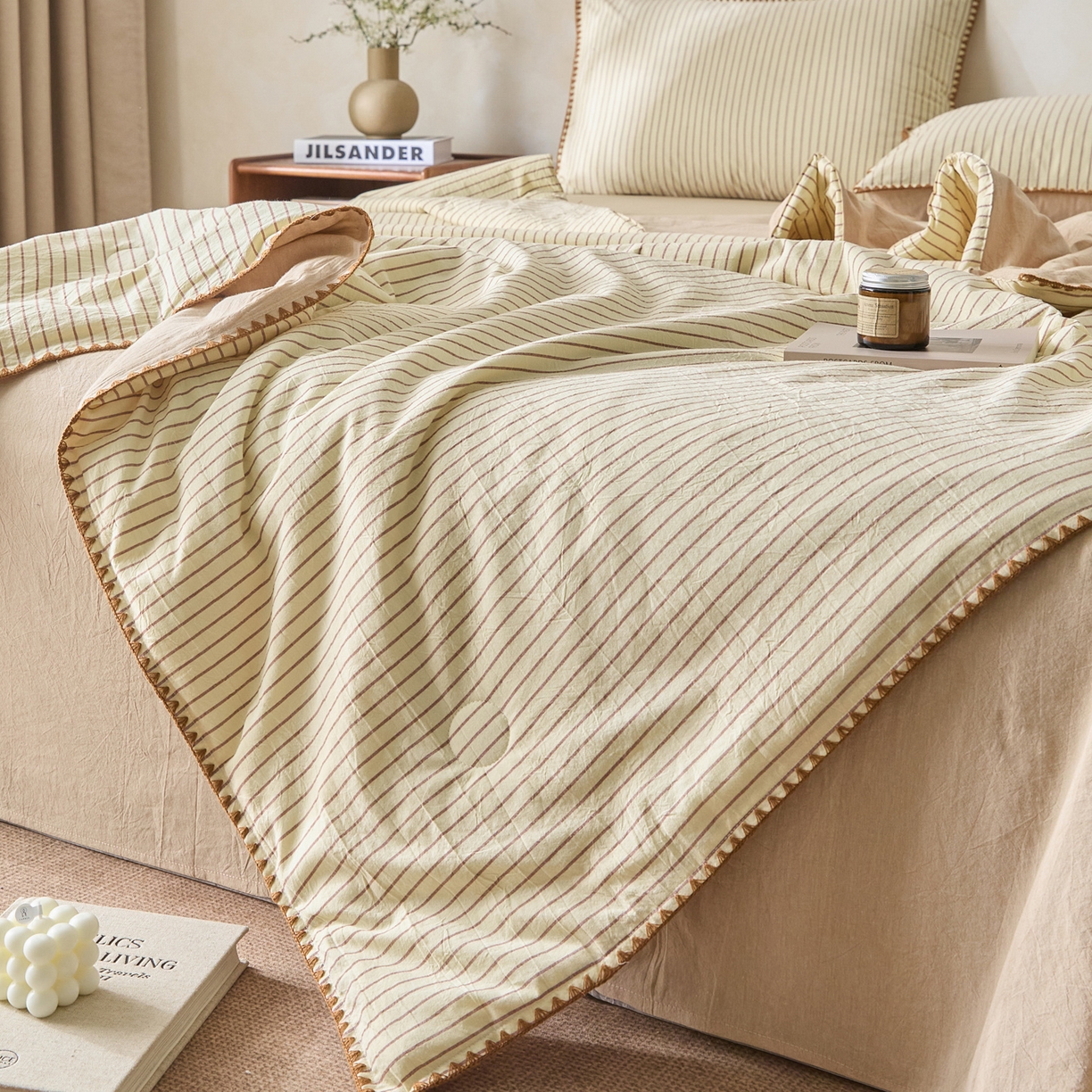 91家纺网 家纺一手货源 找家纺 如一 2026新款全棉色织水洗棉条纹三角针夏被四件套 晴空黄