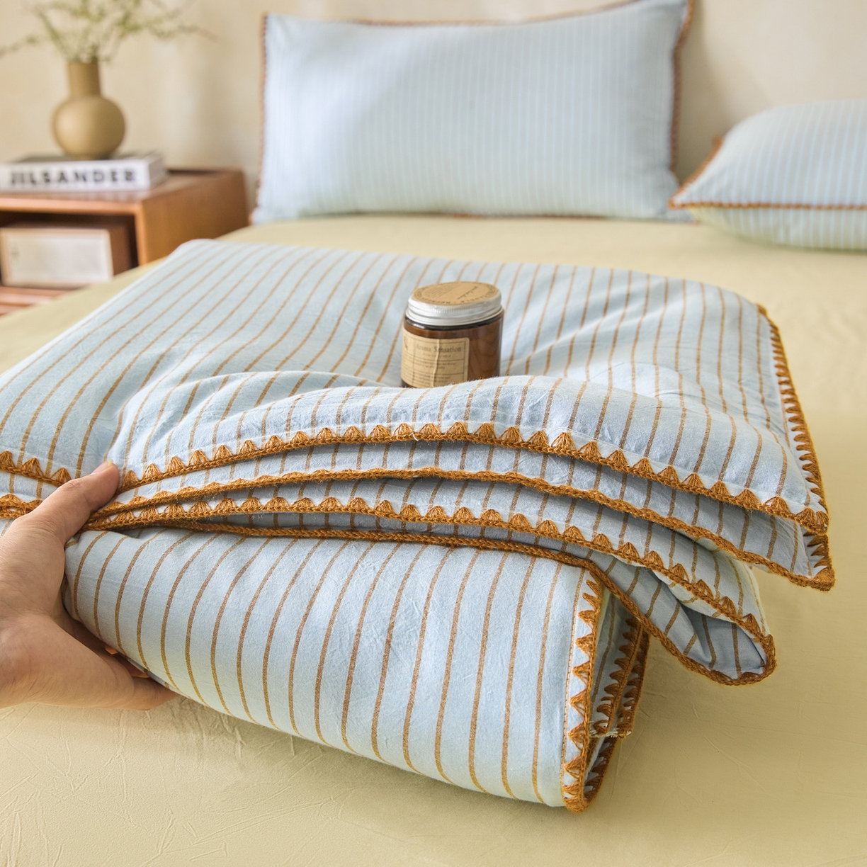 91家纺网 家纺一手货源 找家纺 如一 2026新款全棉色织水洗棉条纹三角针夏被四件套 晴空蓝