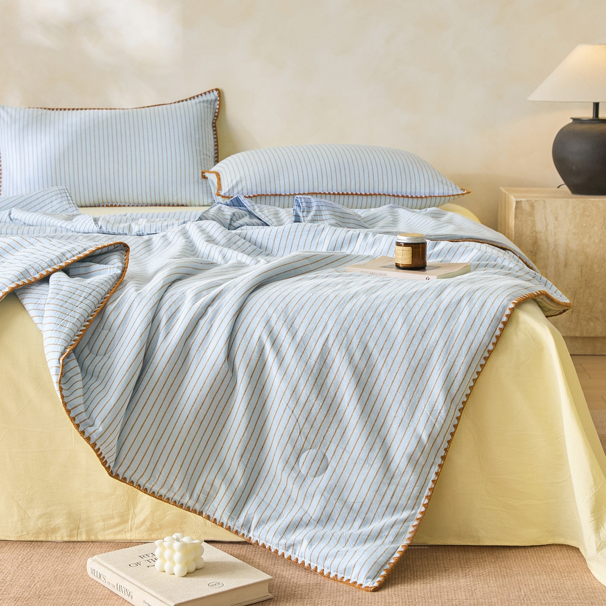 91家纺网 家纺一手货源 找家纺 如一 2026新款全棉色织水洗棉条纹三角针夏被四件套 晴空蓝