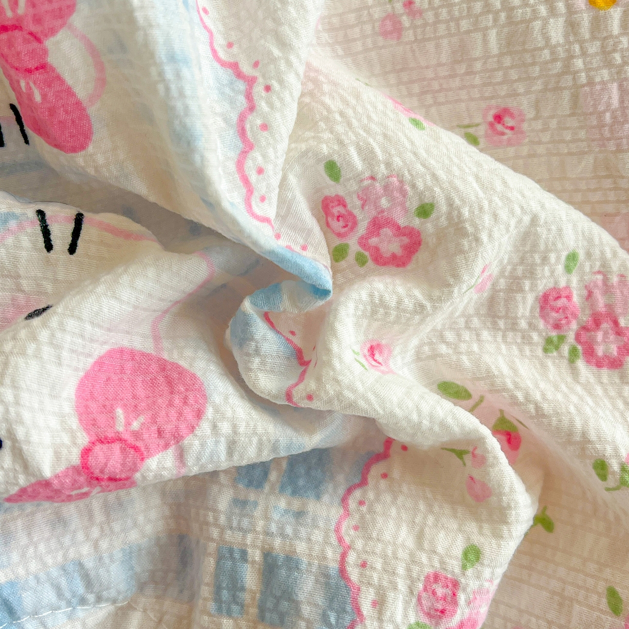 91家纺网 家纺一手货源 找家纺 金梦拉家纺 2026新款全棉花边系列泡芙纱泡泡纱夏被夏凉被空调被四件套 粉蓝KT