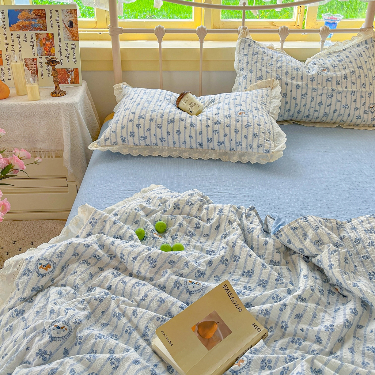 91家纺网 家纺一手货源 找家纺 金梦拉家纺 2026新款全棉花边系列泡芙纱泡泡纱夏被夏凉被空调被四件套 浅蓝花照