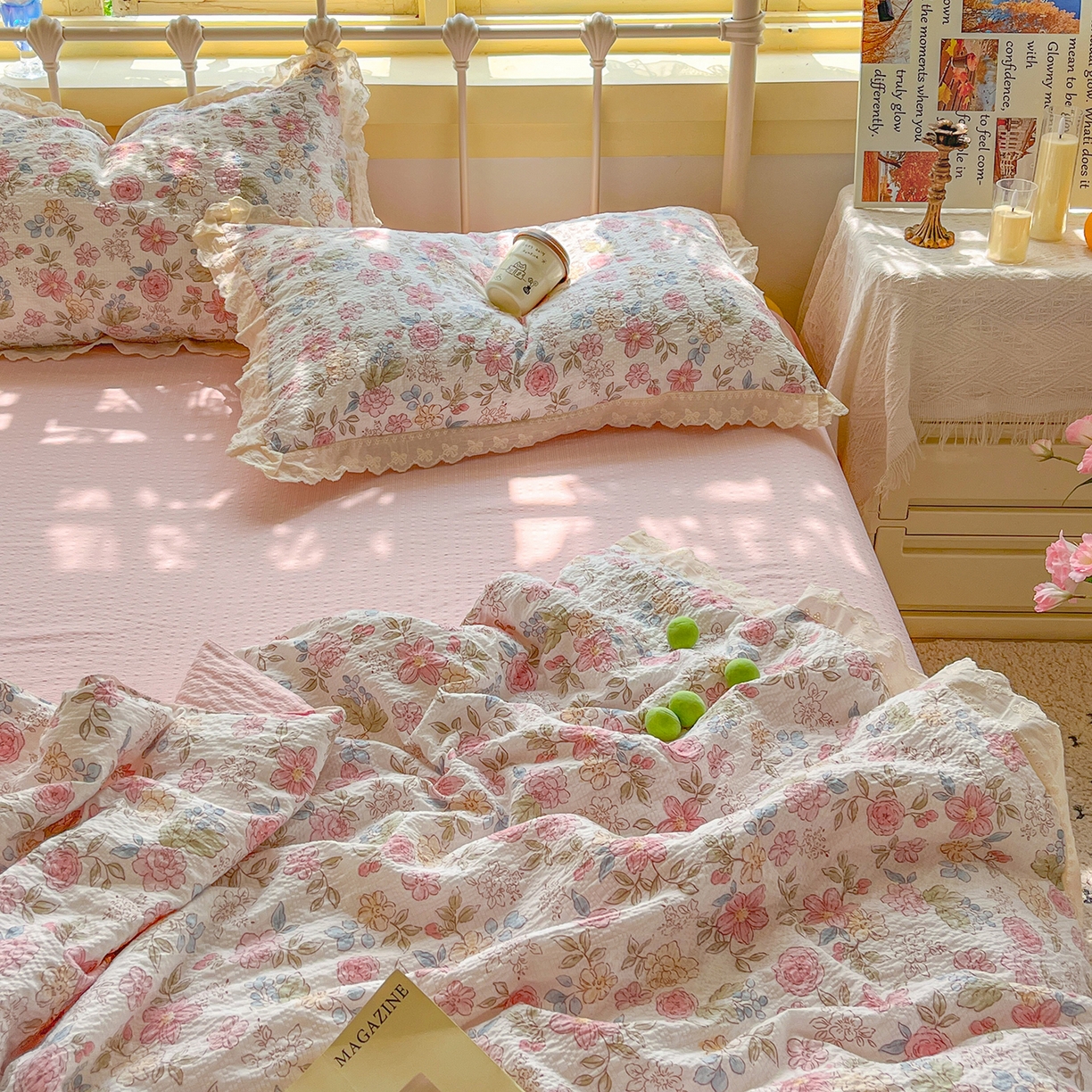 91家纺网 家纺一手货源 找家纺 金梦拉家纺 2026新款全棉花边系列泡芙纱泡泡纱夏被夏凉被空调被四件套 柔韵粉樱