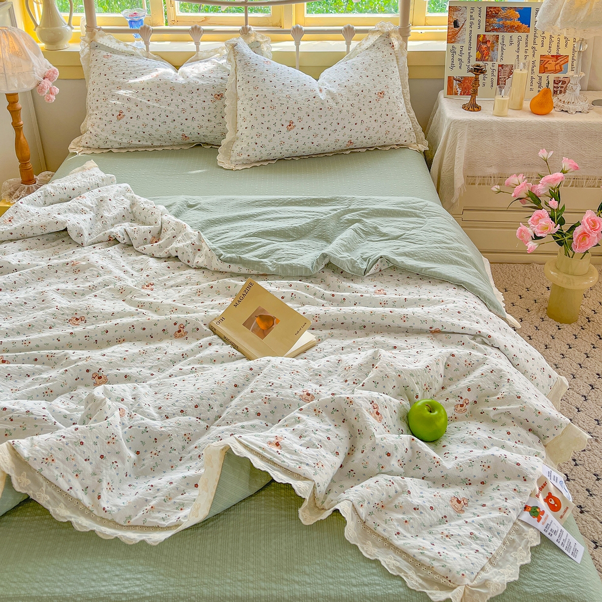 金梦拉家纺 2026新款全棉花边系列泡芙纱泡泡纱夏被夏凉被空调被四件套 木马小花团