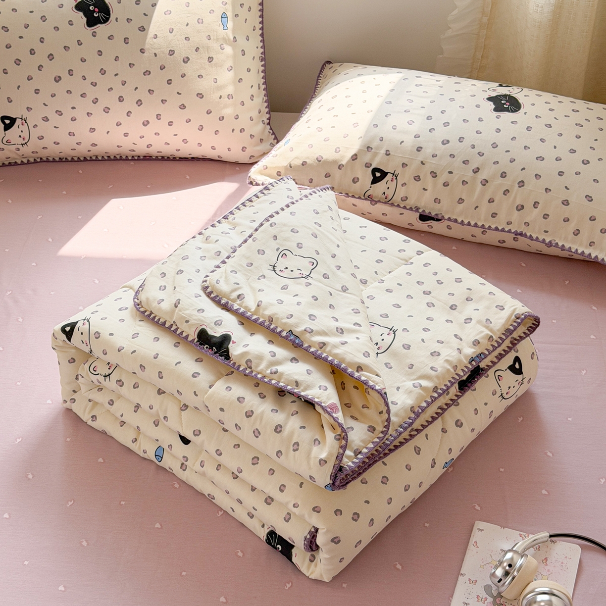 91家纺网 家纺一手货源 找家纺 沐辰 2026新款A类贝壳边全棉纯棉棉花夏被夏凉被空调被 黑猫奶咖