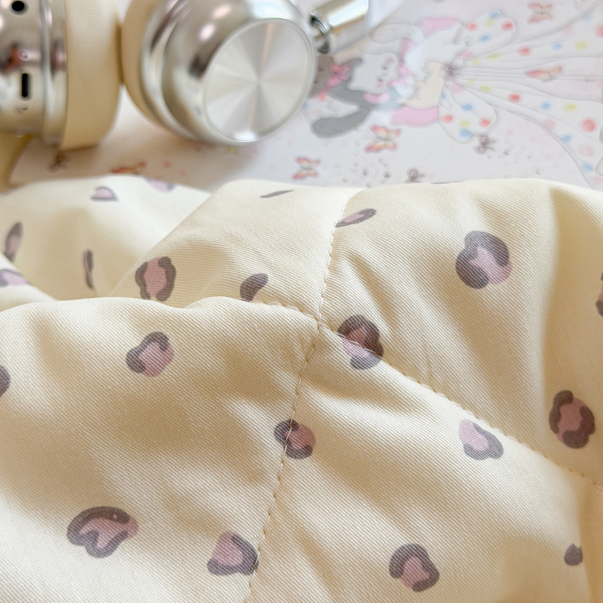 91家纺网 家纺一手货源 找家纺 沐辰 2026新款A类贝壳边全棉纯棉棉花夏被夏凉被空调被 黑猫奶咖