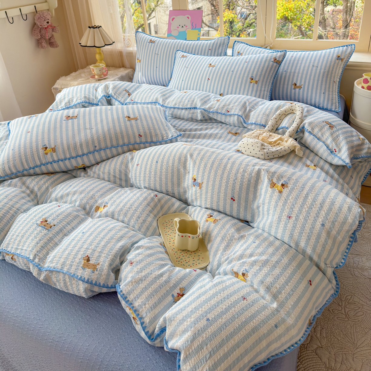 91家纺网 家纺一手货源 找家纺 仟网汇 2026新款贝壳边泡芙纱三角针四件套 滑板狗