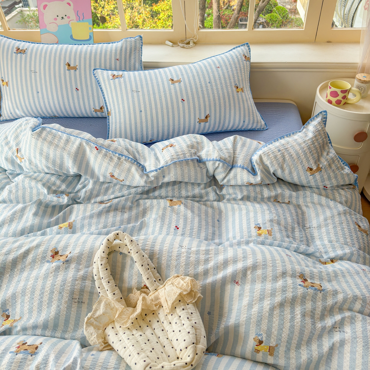 91家纺网 家纺一手货源 找家纺 仟网汇 2026新款贝壳边泡芙纱三角针四件套 滑板狗