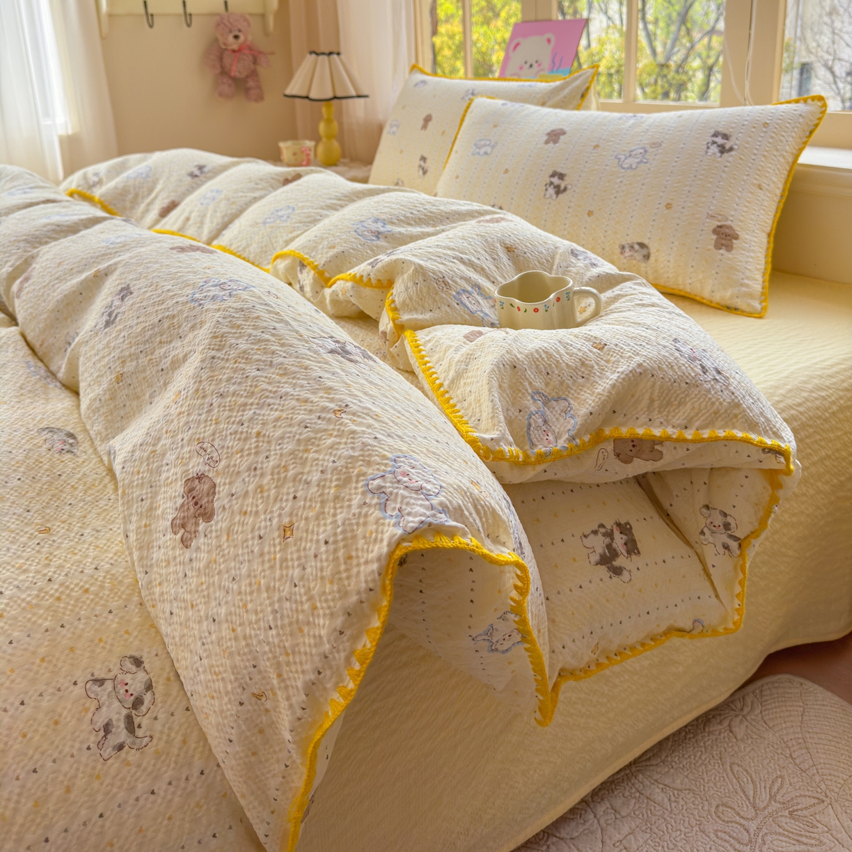 91家纺网 家纺一手货源 找家纺 仟网汇 2026新款贝壳边泡芙纱三角针四件套 奶油小狗