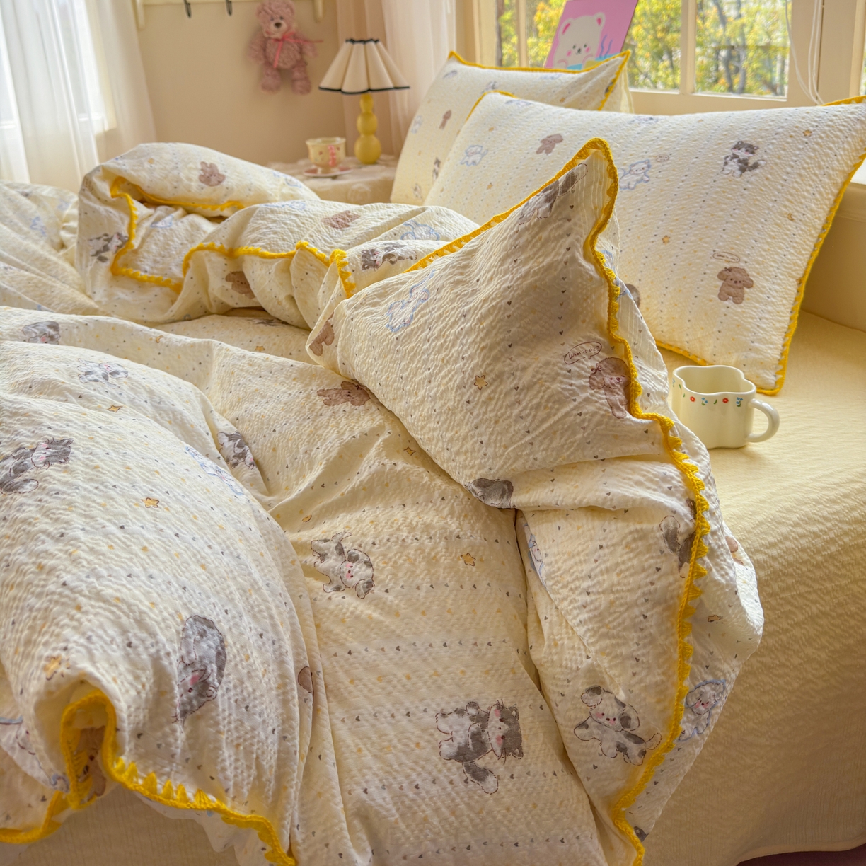 91家纺网 家纺一手货源 找家纺 仟网汇 2026新款贝壳边泡芙纱三角针四件套 奶油小狗