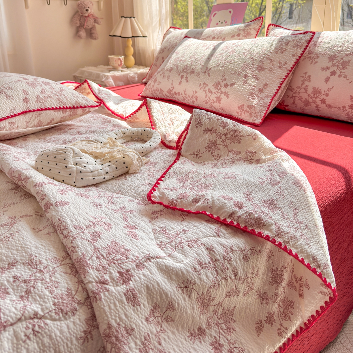 91家纺网 家纺一手货源 找家纺 仟网汇 2026新款贝壳边泡芙纱三角针夏被四件套 丽莎