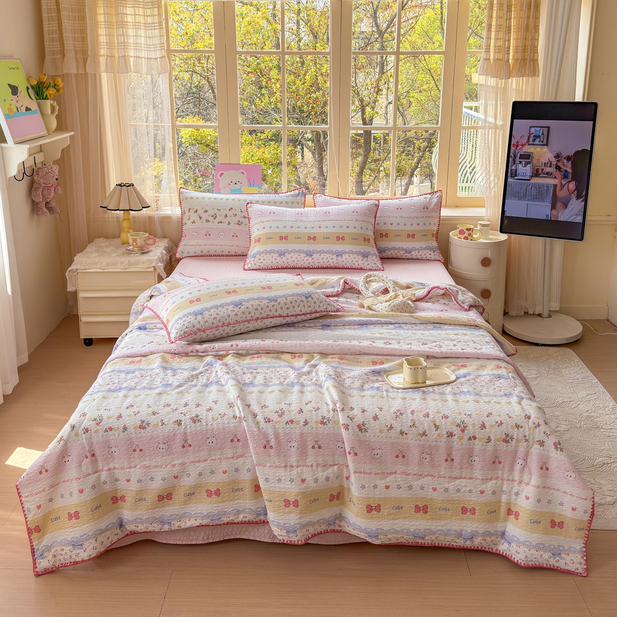 91家纺网 家纺一手货源 找家纺 仟网汇 2026新款贝壳边泡芙纱三角针夏被四件套 甜心小兔