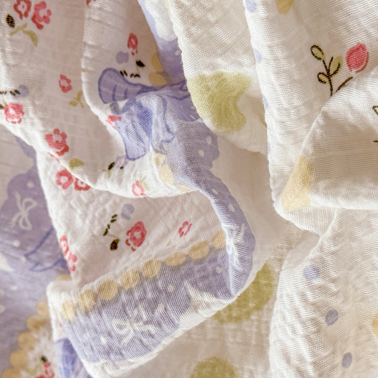 91家纺网 家纺一手货源 找家纺 仟网汇 2026新款贝壳边泡芙纱三角针夏被四件套 甜心小兔