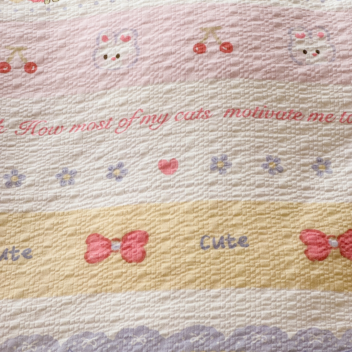 91家纺网 家纺一手货源 找家纺 仟网汇 2026新款贝壳边泡芙纱三角针夏被四件套 甜心小兔