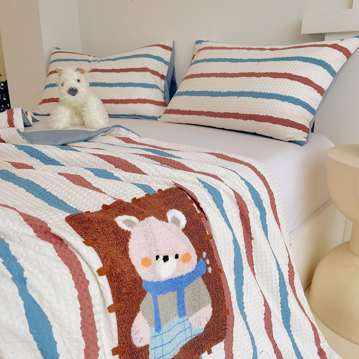 91家纺网 家纺一手货源 找家纺 （总）莱宁被业 2026新款A类全棉华夫格提花毛巾绣卡通大豆夏被