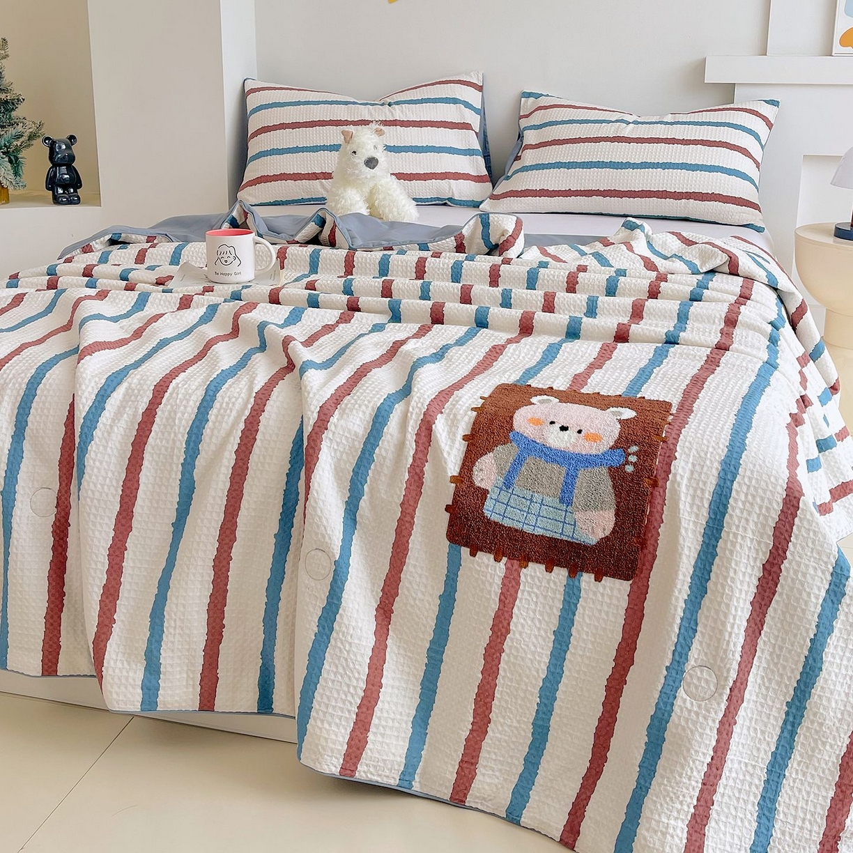 91家纺网 家纺一手货源 找家纺 （总）莱宁被业 2026新款A类全棉华夫格提花毛巾绣卡通大豆夏被