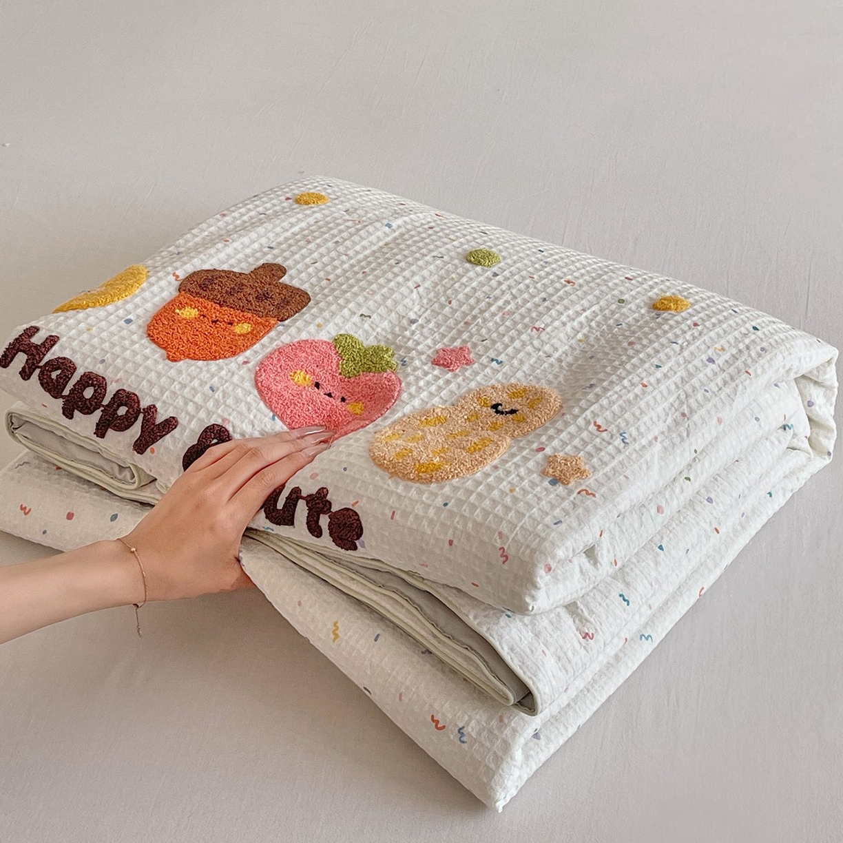 莱宁被业 2026新款A类全棉华夫格提花毛巾绣卡通大豆夏被 好柿花生