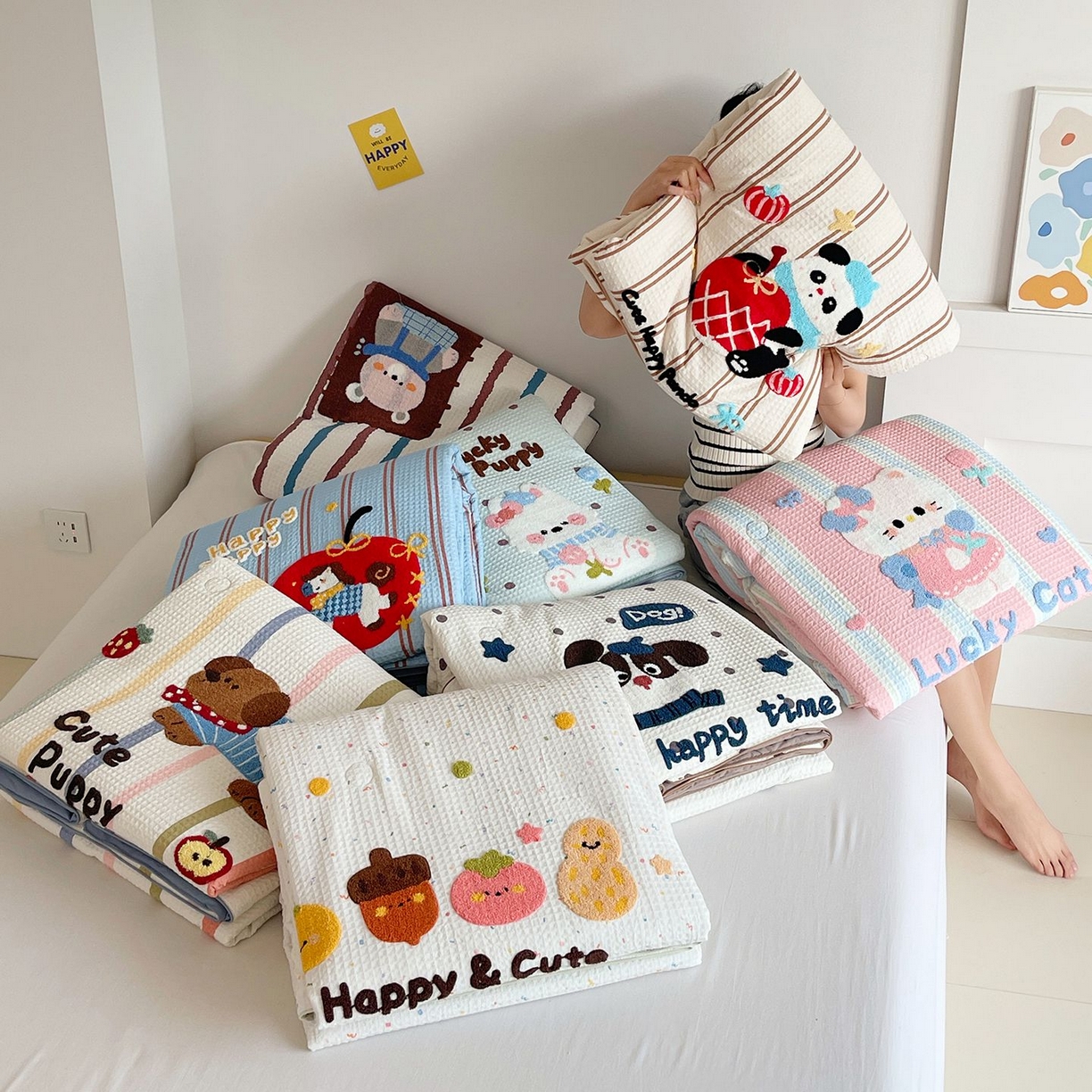 91家纺网 家纺一手货源 找家纺 莱宁被业 2026新款A类全棉华夫格提花毛巾绣卡通大豆夏被 组合图