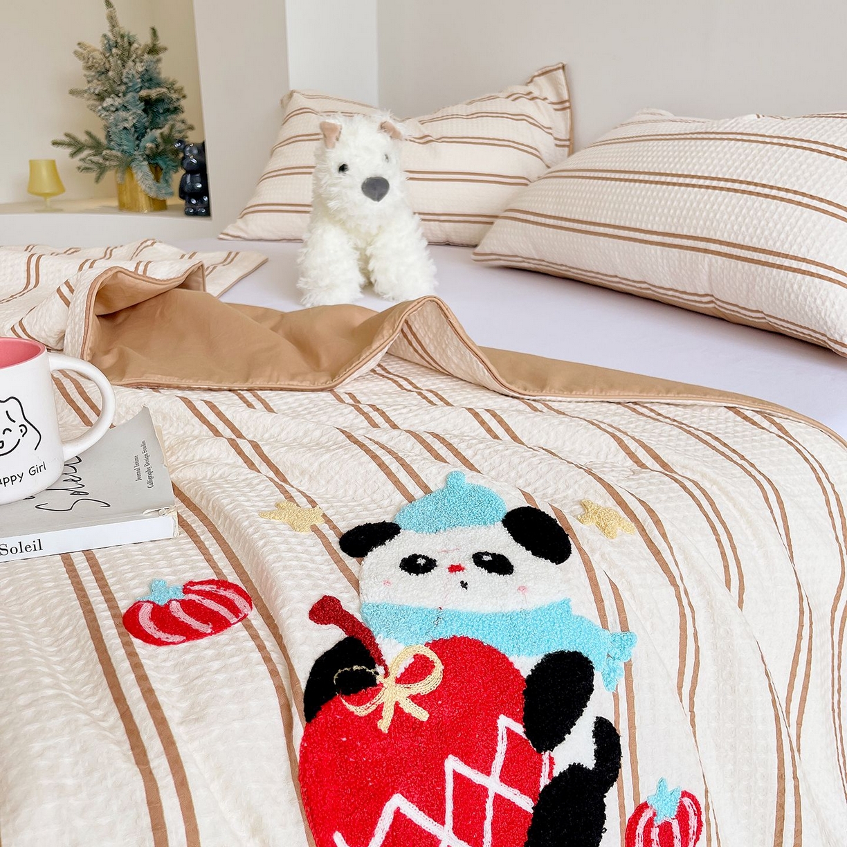 91家纺网 家纺一手货源 找家纺 莱宁被业 2026新款A类全棉华夫格提花毛巾绣卡通大豆夏被 苹果小熊