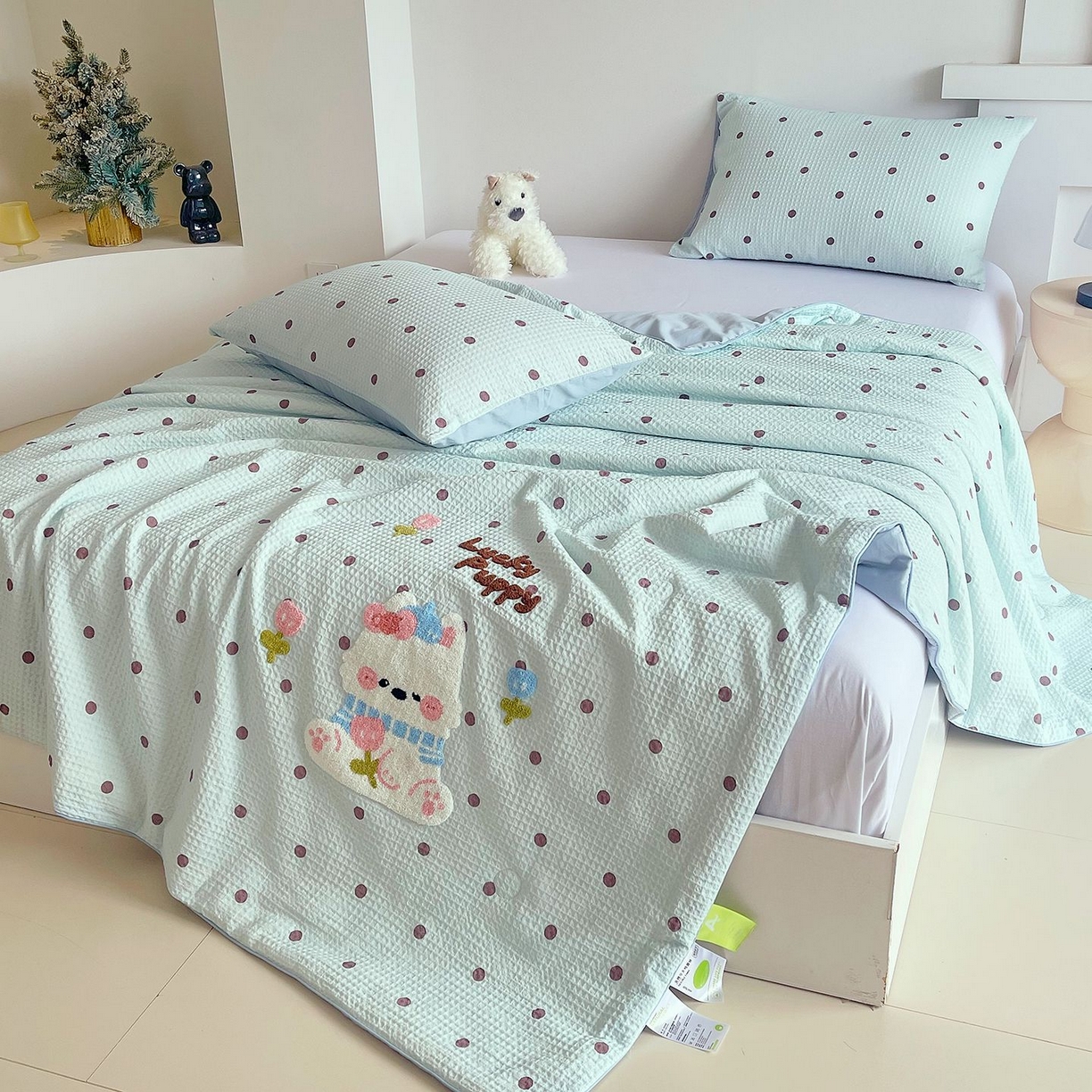 91家纺网 家纺一手货源 找家纺 莱宁被业 2026新款A类全棉华夫格提花毛巾绣卡通大豆夏被 萌宠西高地