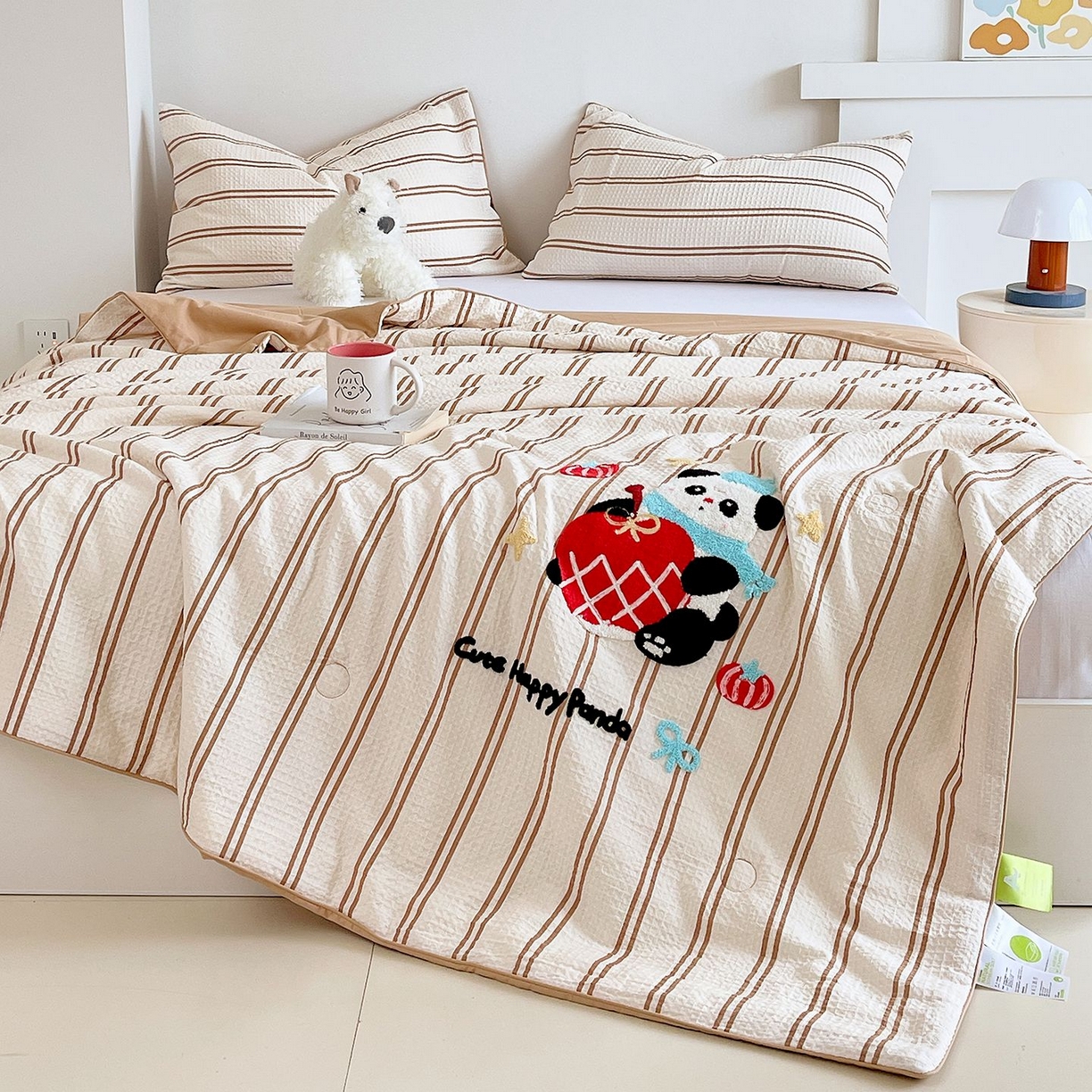 91家纺网 家纺一手货源 找家纺 莱宁被业 2026新款A类全棉华夫格提花毛巾绣卡通大豆夏被 苹果小熊