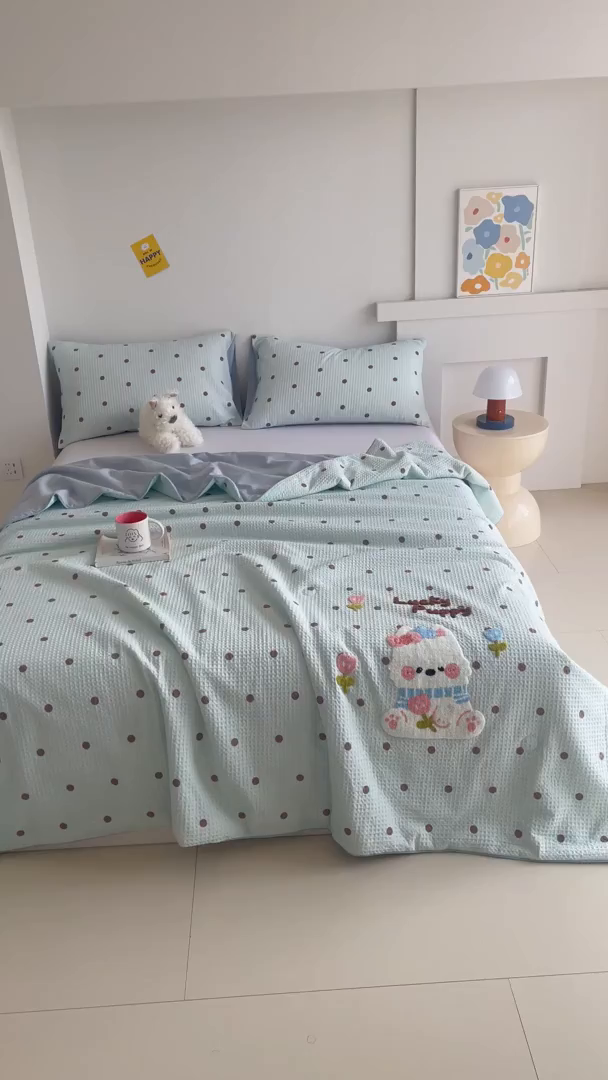 91家纺网 家纺一手货源 找家纺 莱宁被业 2026新款A类全棉华夫格提花毛巾绣卡通大豆夏被 萌宠西高地