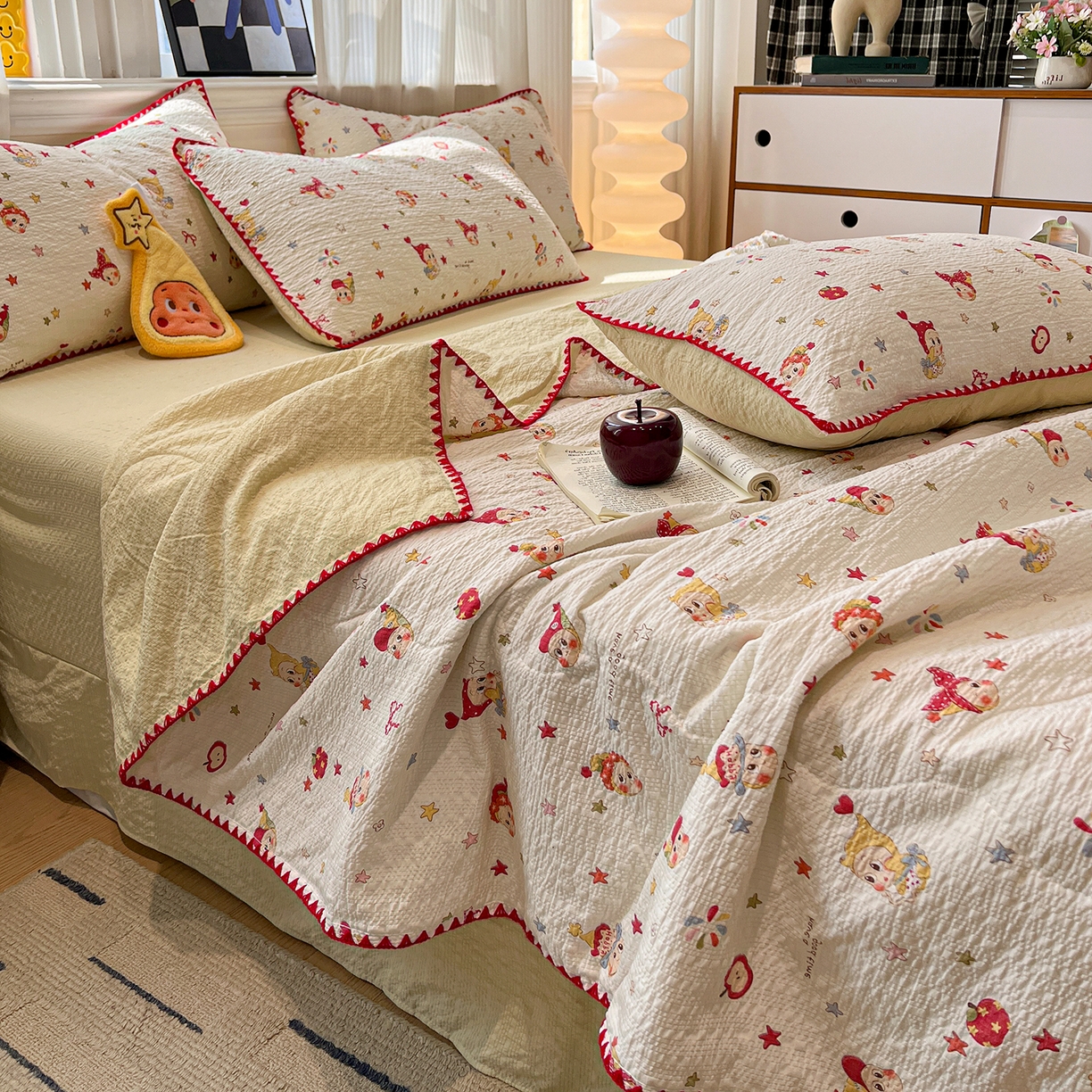 91家纺网 家纺一手货源 找家纺 仟网汇 2026新款三角针贝壳边泡芙纱夏被四件套 三角针夏被-蛋糕星人