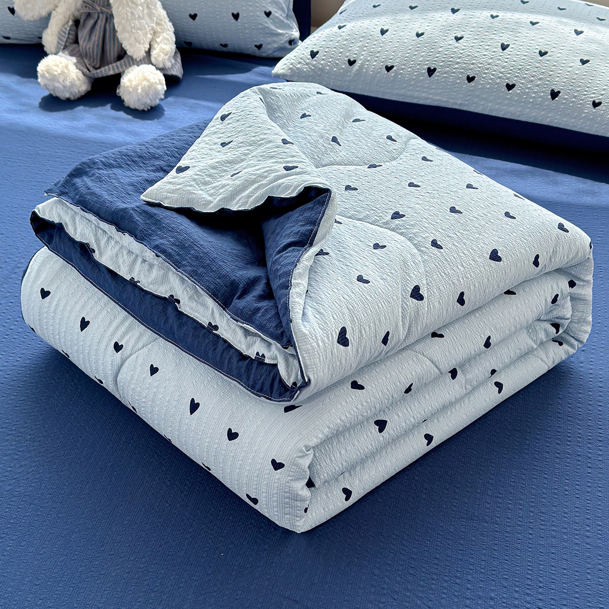 91家纺网 家纺一手货源 找家纺 玉海棠家纺 2026新款云感泡芙棉夏被空调被夏凉被四件套 海盐