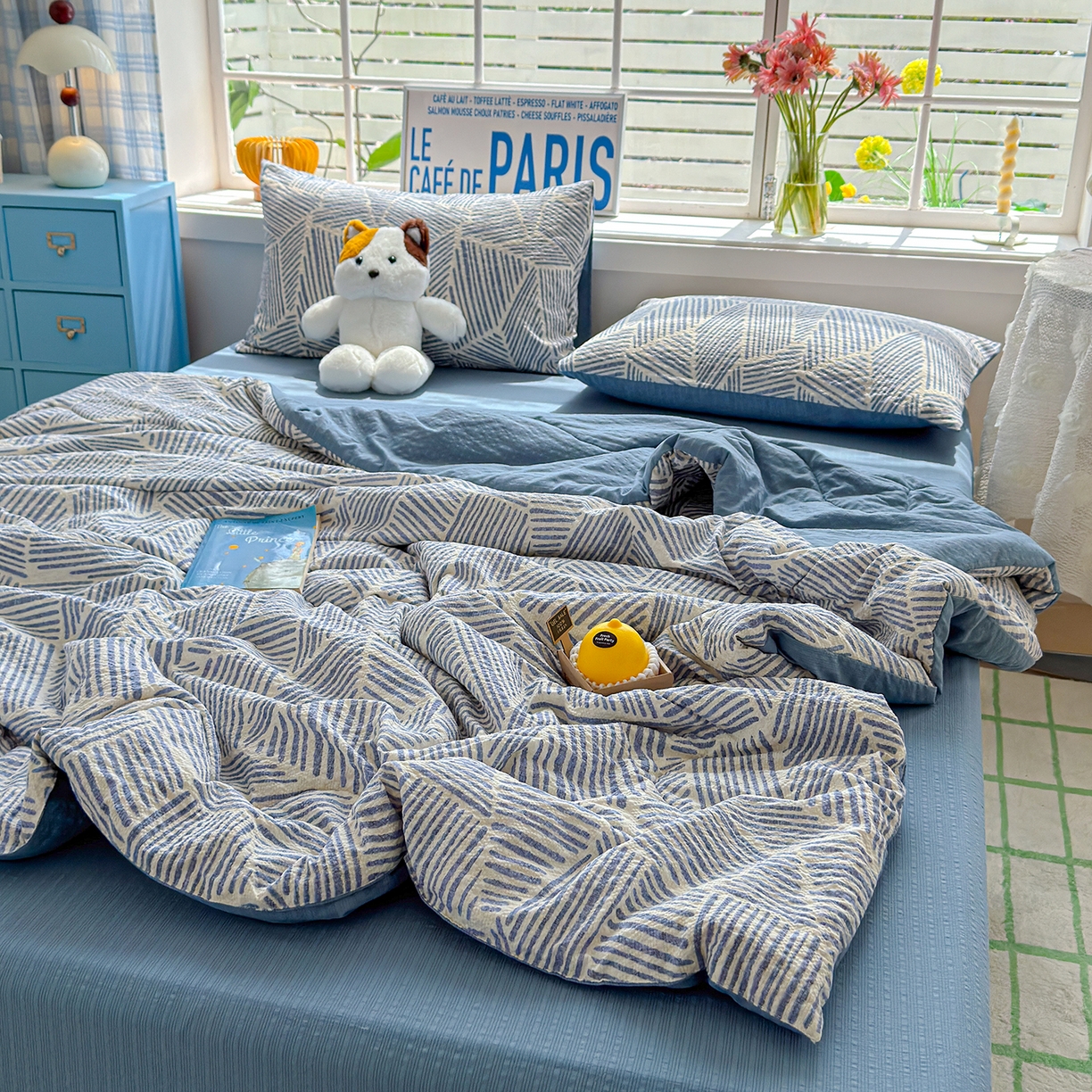 91家纺网 家纺一手货源 找家纺 玉海棠家纺 2026新款云感泡芙棉夏被空调被夏凉被四件套 蓝白织序